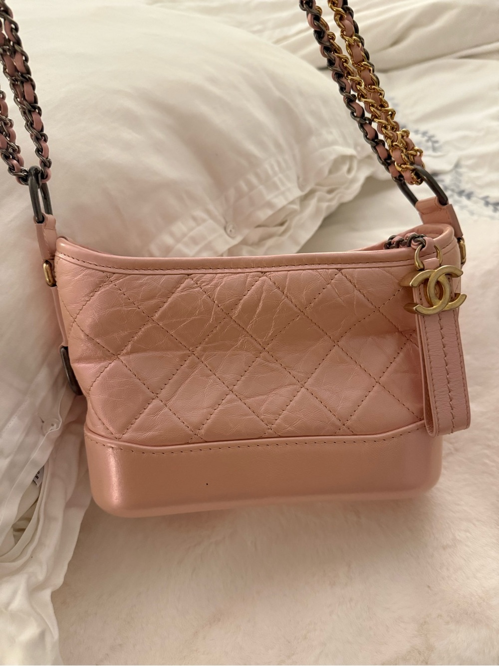 Chanel Gabrielle Hobo Rose Bag - Picture 4 of 15